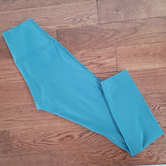 lululemon athletica Pants - Lululemon Wunder Under Persian Blue Luxtreme Tights Leggings 28" Size Sz 2 High